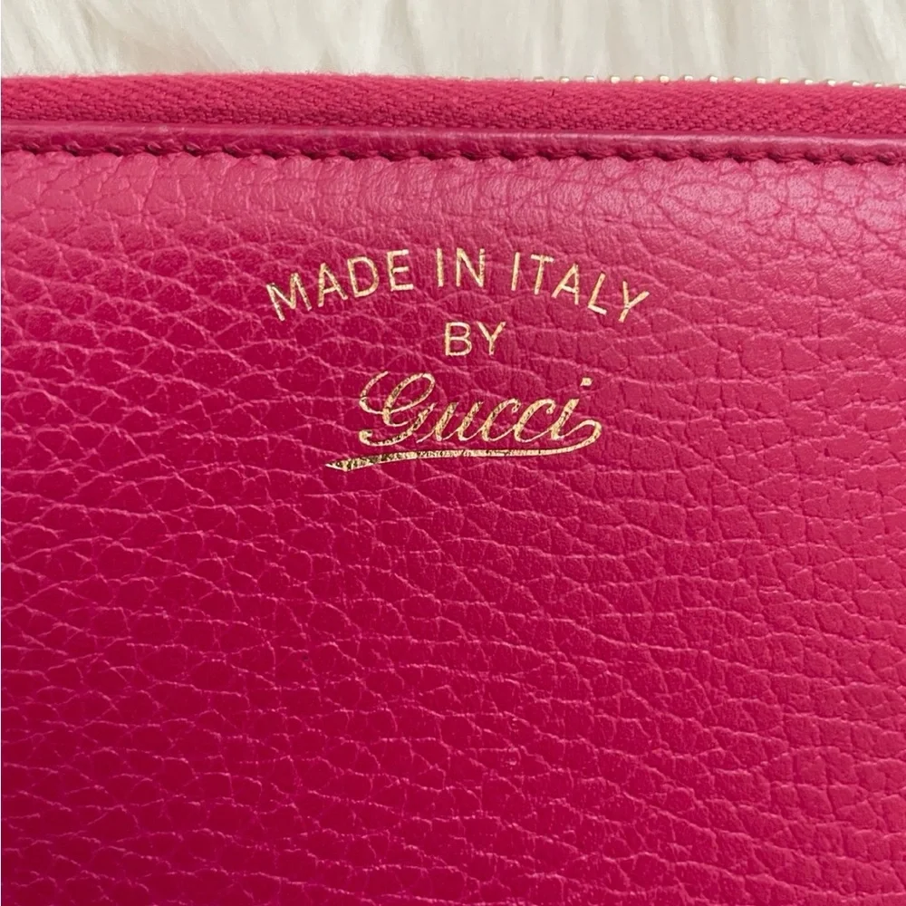 GUCCI💥
Fuchsia Leather Zip Wallet - Picture 5 of 9